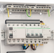 FLUSH AND WALL MOUNTED ENCLOSURES IP40 1